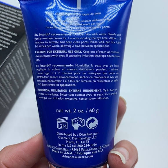 Dr. Brandt Pore Perfecting Exfoliator - Picture 3 of 9